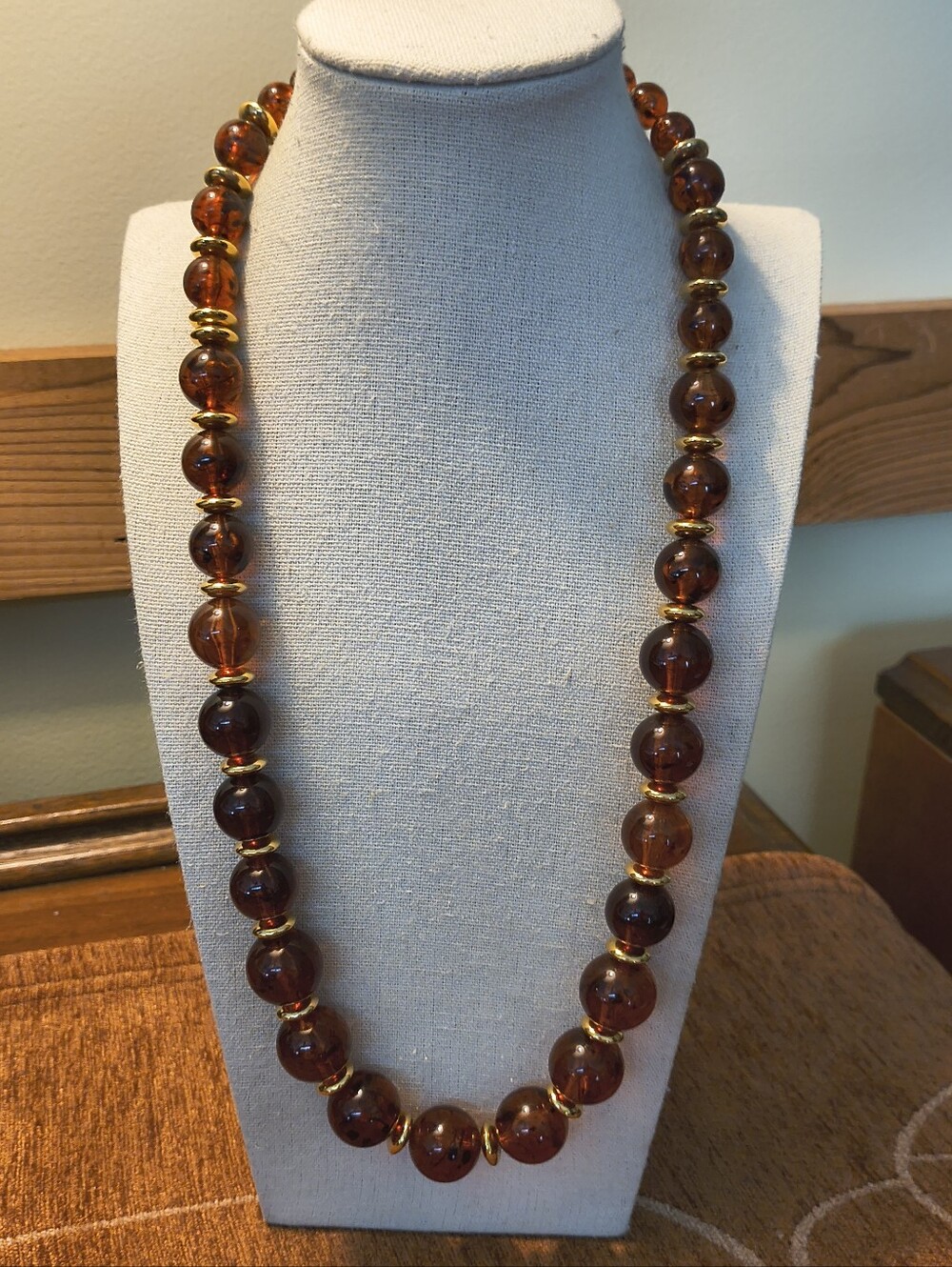 Vtg 70s Napier Gold Tone Root Beer Amber Lucite Beads Graduated Necklace